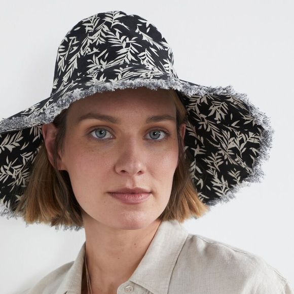 FRENCH CONNECTION | LEAF PRINT SUNHAT | Black & Ecru | NWT - Picture 4 of 12